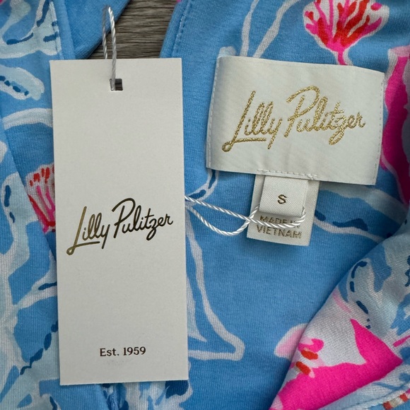 NWT LILLY PULITZER Multi
Bahamian Rhapsody Romper Small - Picture 10 of 10